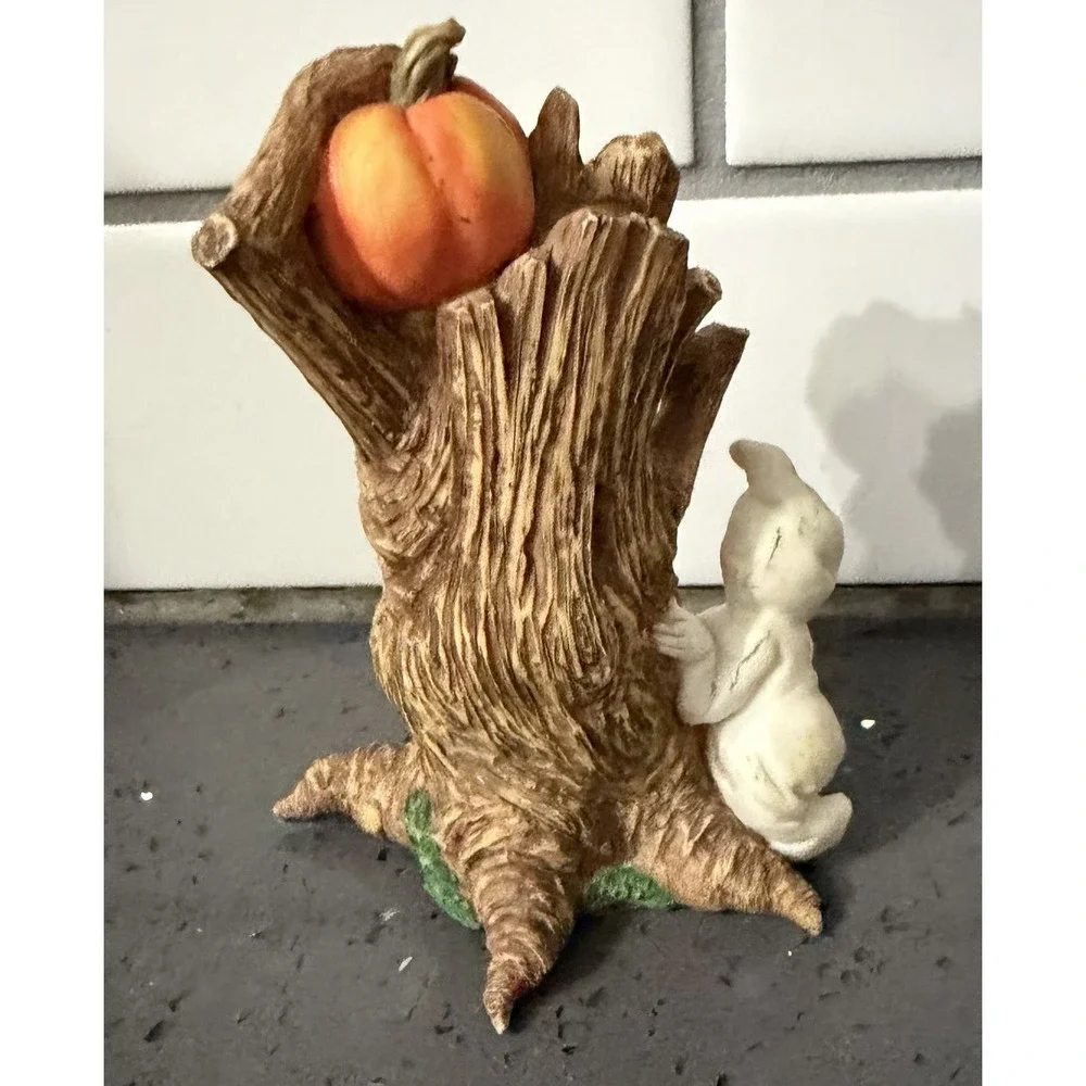 Spooky‎ Hollow Halloween Village Tree Pumpkin Ghost Figure Figurine